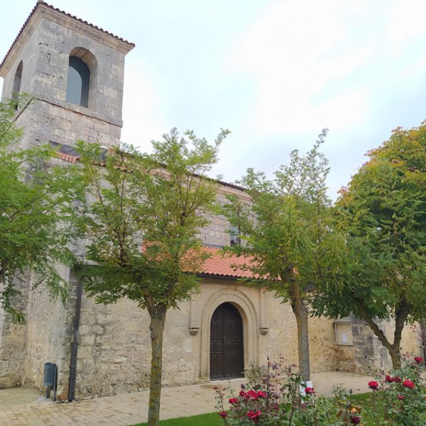 Detalle-del-templo-con-la-torre-cuadrada