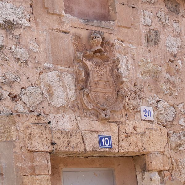 Ejemplo-de-casa-blasonada